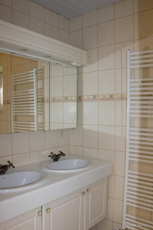 Gites "Les Framboisiers" Neufchateau Room photo